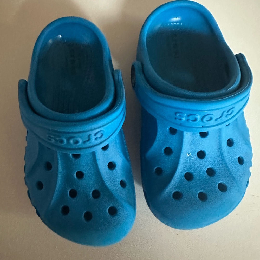 CROCS toddler Classic Clog in Blue